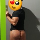 Xtudr - Busco meones para cerdita femenina: Tio de 38 años, bisex, guapo y masculino, amante de feminización y lencería busca machos que gusten de feminizar, mear y lefar a una putita linda en bañera. No violencia, golpes, etc....Sí ser la cerda de varios machos.