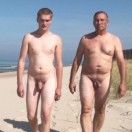 Xtudr - nudismo padre e hijo: Grupo para aquellos familiares nudistas....(padre/hijo... tios...etc...)