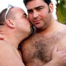 Gay Cruising: Jovenes gorditos