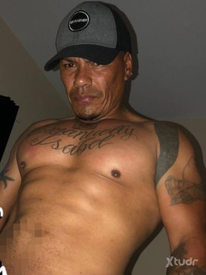 Xtudr - masterkarlos: HERE DOMINANT MAN KARLOS. I AM. DOMINANT MAN CASH I SUBMIT YOU I DESTROY YOU YOU SHIT I TAKE AWAY ALL YOUR MONEY I DRA...
