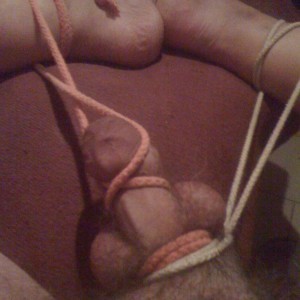 Xtudr - Txin:  pasivo con ganas de obedecer a cualquiera o a mas de uno sin experiencias pero con ganas de provar lo que se me mande.
Si ere...