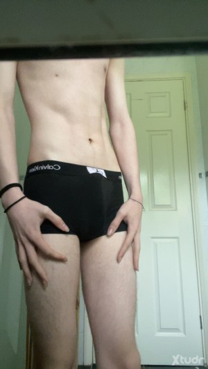 Xtudr - eddiewards25: Selling pics eddiewards25 is the snap (PayPal) might meet