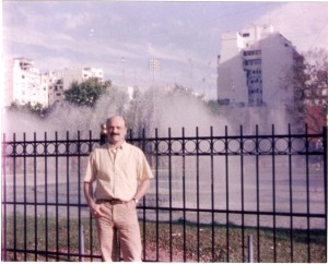 Xtudr - sumisoarg49xamo: Submissive mature bald mustachioed hairy potbellied man seeks to be humiliated physically and psychologically. He a...