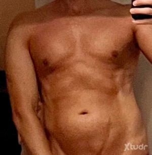 Xtudr - RolplaY: Pretending to be something doesn't make you that. Don't make a fool of yourself by acting like a Straight Macho.
I'm a more...