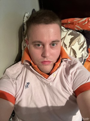 Xtudr - PoloChub: Preppy boy from up North. 
Polo shirts 🐽😈
IG: _chubnorris_