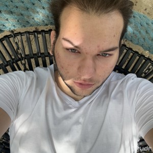 Xtudr - samuel_17: Hello not looking for something serious if the feelings are mutual I will love to have a relationship with a man
