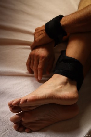 Xtudr - corbis5: I'm a foot fetishist. I give you my feet to enjoy them however you want! Lick them, suck them, trample them, footjob.... An...