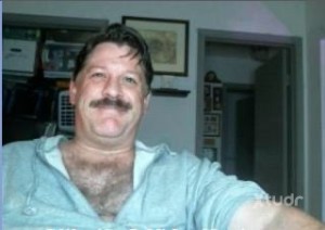 Xtudr - stunghud: Hola, tipo casual... italiano/suizo, Capricornio, año del perro