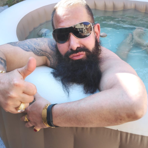 Xtudr - masseurbearded: Macho AMOCASH Bcn, Buscando zorras sobretodo que las pueda manipular psicologicamente Maseur(QUIROMASAJISTA) magic h...