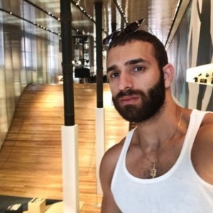 Xtudr - RubenDomXXL: I'm top and dominant in sex. From a bottom I expect above all obedience and submission, and a desire to please.
Nothing...