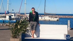Xtudr - favonius71: #TeamAlpha #TeamRecon Dom top looking to connect with any sub bottoms who are into exhibitionism and kinky role-play. Ha...