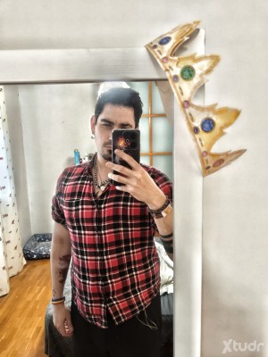 Xtudr - Stigmatophile: 23-44 years old. I'm looking for sex and friendship with people of similar tastes. I only look for something when I p...