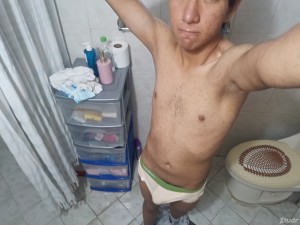 Xtudr - Javo: Escríbeme me gustan mayorcitos 