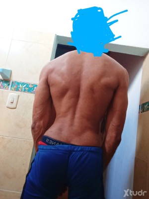 Xtudr - Sexzorra: I'm here showing myself because I'm a slut, offered and whore. I'm looking for males to control me, I don't want arrogant ...