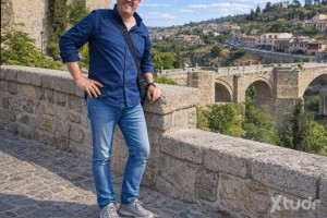 Xtudr - chico_10actv: I consider myself more of a top, I'm into asses to play with them.
180 cm, 86 kg