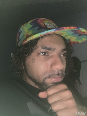 Xtudr - mr777: Movie guy over here/music and I love chubby dudes with a smooth body 