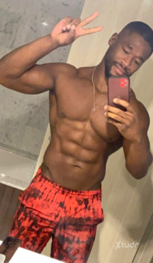 Xtudr - AlphaShade: If you're looking for someone who knows how to take control, you've just found me. I'm the type of man who enjoys submis...