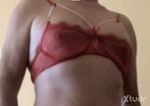Xtudr - mariconacd: Maricona sumisa busco Señor maduro a poder ser grandote o gordote para iniciarme como puta,soy incapaz de tener una erec...