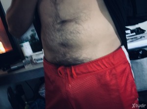 Xtudr - otterdude81: I like being hairy and like guys to be hairy also. I like licking pits and being loud. Love phone sex and getting bred ...