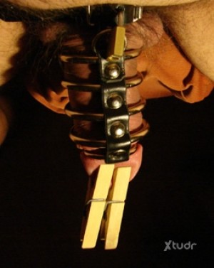 Xtudr - AMOSEM-KABRON: Short, somewhat muscular, with a repeatable penis and a very fat ass to fill with pinch and torture while being well ...