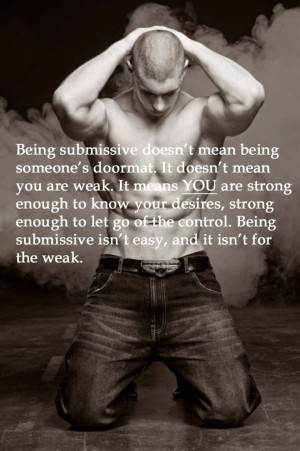 Xtudr - TopDomMad: Dominant top, straightforward, for submissives up to 40 years old. I'm not into pain, but I won't hesitate to use it if I...