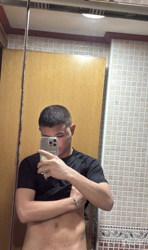 Xtudr - b0yy: Dónde están las buenas z0rritas complacientes?🦶🏼🐽💸