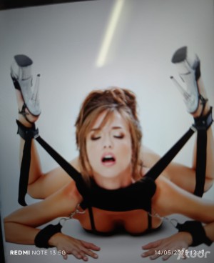 Xtudr - Desconectado: I'm looking for a submissive and obedient slut, for domination and role-playing games, you'll be my sexual slave doing...