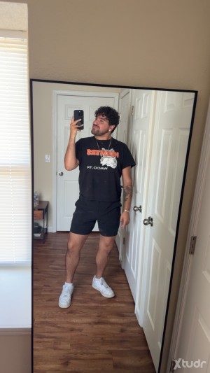 Xtudr - joseaguilar15: Just looking for fun!Add me on snap joseaguilar15