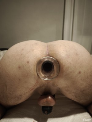 Xtudr - SubFF_CBT: Slave for extreme CBT, fisting and much more 