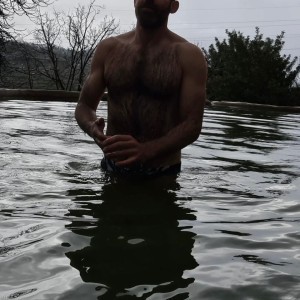 Xtudr - ButchMale: DILF, Dominant man, bi, macho, from the neighborhood, fabric of bastard, pig and vicious looking for submissive men to fu...