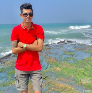 Xtudr - kevin111: Is there no one in this world who truly loves?
I'm still waiting for that person to come.
You may actually find the person...