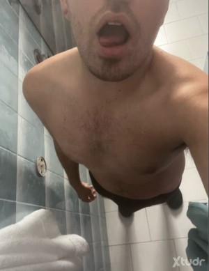Xtudr - Vers_Sub: Pas/act sumiso
Morbo, besos, dom/sub, pies, axilas, bondage