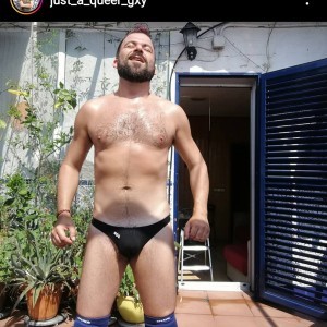 Xtudr - mert: Submissive who likes to be fucked in a group by several people drilling my throat and filling my ass with two cocks at the sam...