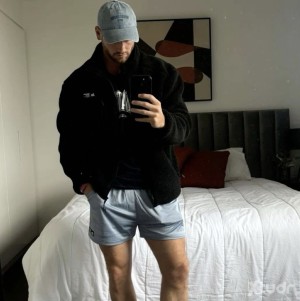 Xtudr - Lachlan644000: I'm Lachlan. I'm a loyal, easygoing, affectionate guy who believes in real connection over endless chatting. I'm at t...