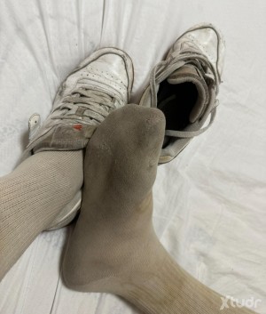 Xtudr - PervAndFeetDirty: Soy un puto animal que necesita oler hombres sucios. Y comermelos por horas, meos, patas, ostias…Chavales jóvenes ...