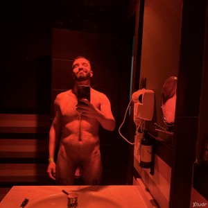 Xtudr - mpe: Pasivo sumiso iniciándose en esto, con poca experiencia. Me gusta humillación, sentirme usado, pero la verdad que no se cómo se...