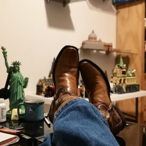 Xtudr - mauam: Dominant, possessive and macho, I enjoy being treated as the superior that I am, lover of trash that knows its place under my...
