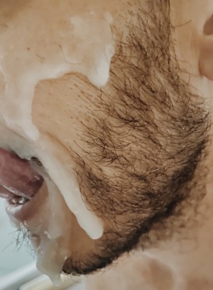 Xtudr - Holedestroyers: Submissive bottom morbidly submits! Play with my ass! Looking for a group of mature men to organize an orgy!