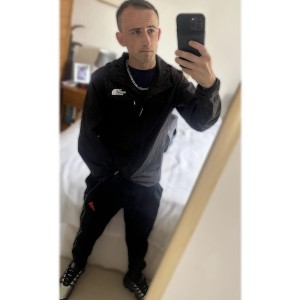 Xtudr - ItzDannyBoii:  Shy at first but looking to change that. Engaged to my fiancé—we’re both looking for friends and fun. Into sports kit...