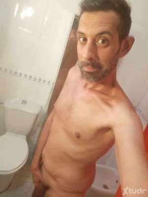 Xtudr - ensilk2: Busco pasar buenos ratos morbosos, tengo aguante.