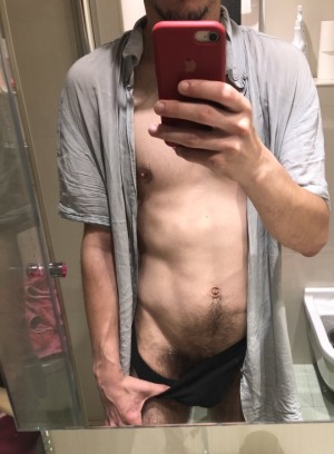Xtudr - Ch_pig: Submissive with desire for dominant pig masters to please. Lover of sweaty, pig-like guys, with a good smelly and dirty ass,...