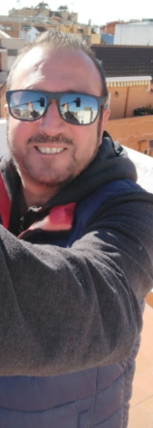 Xtudr - chico_10actv: Conocer gente mas joven, yo mas activo, me van los tíos  y  culos para jugar con ellos.
180 cm, 84 kg 