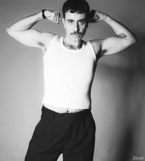 Xtudr - ALVARO_BCN: Dominant. Your elegant dominant man is looking for submissive.