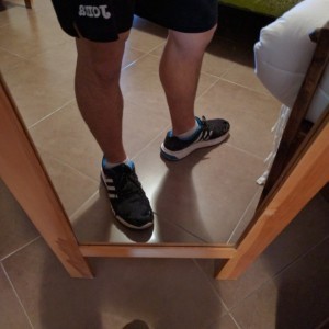 Xtudr - kbronGYM: Llamarás más la atención con un mensaje que con un tap, pero prueba de todos modos. 
Busco sumisos/esclavos/perros jóvenes...