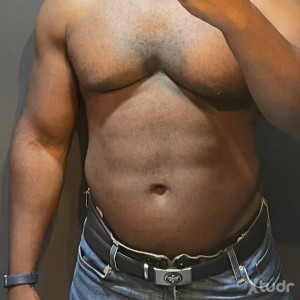 Xtudr - soyactivo__y_comesculo: Soy  ACTIVO ⬆️
Busco Follar , follamigos , y buen rollo
Me gusta que me comen mi culo 🍑
Hago amor y sexo con...