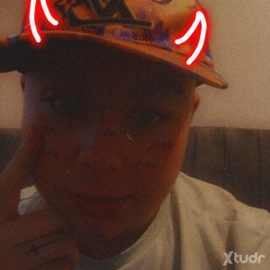 Xtudr - lukeunscroe: I want someone to sit in my face and defecate on it and make sure that I lick it clean and also urinate on my face.