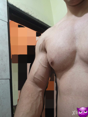 Xtudr - Degogi: Amo controlador que busca esclavo/ sumiso a cumplir mis caprichos o lo que le ordene sin imponerse, entregándose a mi por co...
