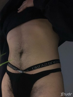 Xtudr - sumisazo21: soy sumiso joven y obediente y busco macho que me use, insulte y me trate como la puta que soyy
