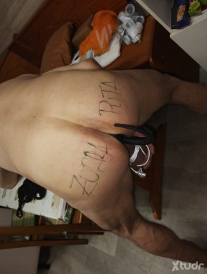 Xtudr - azotamefollame: I'm a mature masculine bottom submissive with a good ass, vicious and depraved... I like to suck it... I want you to...