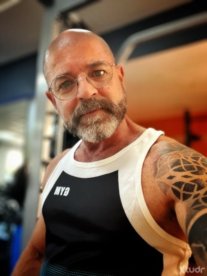 Xtudr - Potro66: New around here, open to proposals, open-minded. Willing to experiment. Massage therapist. Telegram: @Albor66